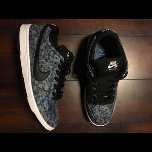 Nike SB Denim Low Dunks Mens Size 9